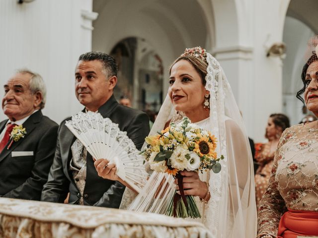 La boda de M Carmen y Juanma en Villarrasa, Huelva 19