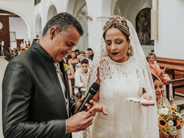 La boda de M Carmen y Juanma en Villarrasa, Huelva 20