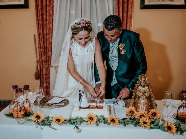 La boda de M Carmen y Juanma en Villarrasa, Huelva 33