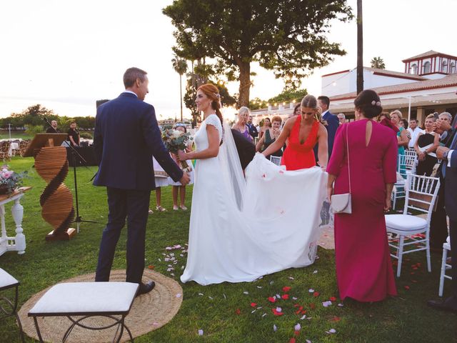 La boda de Sergio y Jessica en Tomares, Sevilla 15