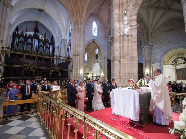 La boda de Eloy y Paola en Santomera, Murcia 33