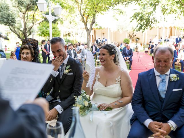 La boda de Raúl y Jennifer en Otura, Granada 33