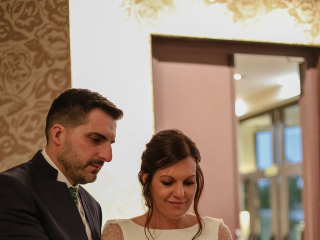 La boda de David y Bea en Corvera, Asturias 40