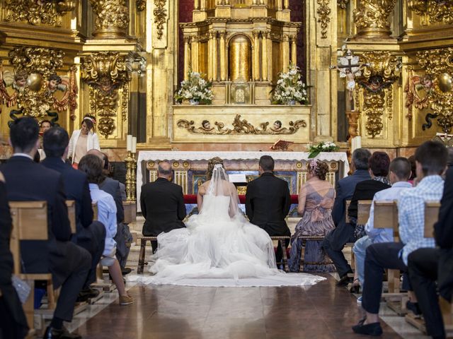 La boda de Roberto y Almudena en Fuenlabrada, Madrid 15