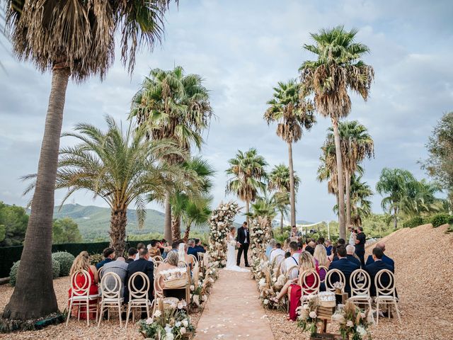 La boda de Victor y Raquel en Santa Eularia Des Riu, Islas Baleares 31