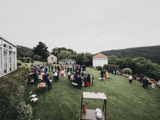 La boda de Nando y Alba en Laxe, A Coruña 14