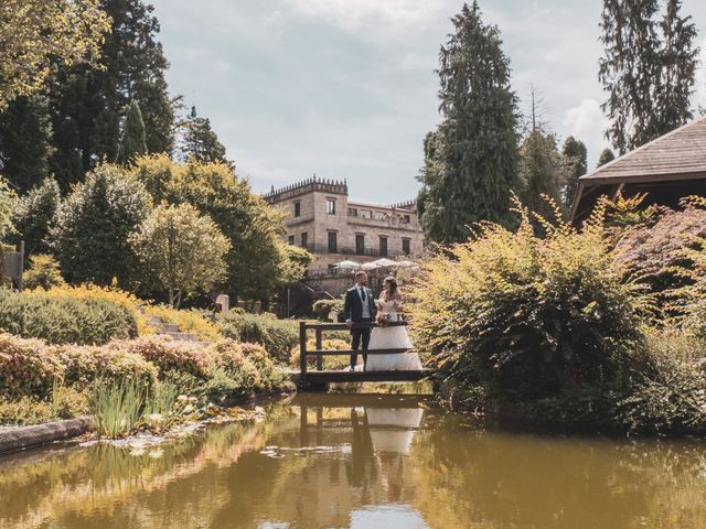 La boda de Alberto y Alba en Redondela, Pontevedra 33