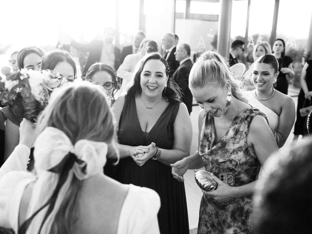 La boda de Carlos y Luna en Arcos De La Frontera, Cádiz 52