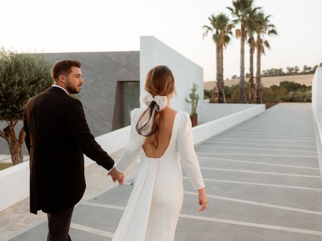 La boda de Carlos y Luna en Arcos De La Frontera, Cádiz 58