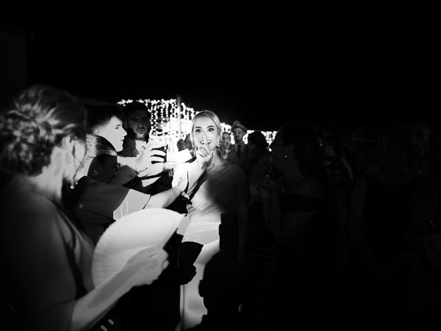 La boda de Carlos y Luna en Arcos De La Frontera, Cádiz 77