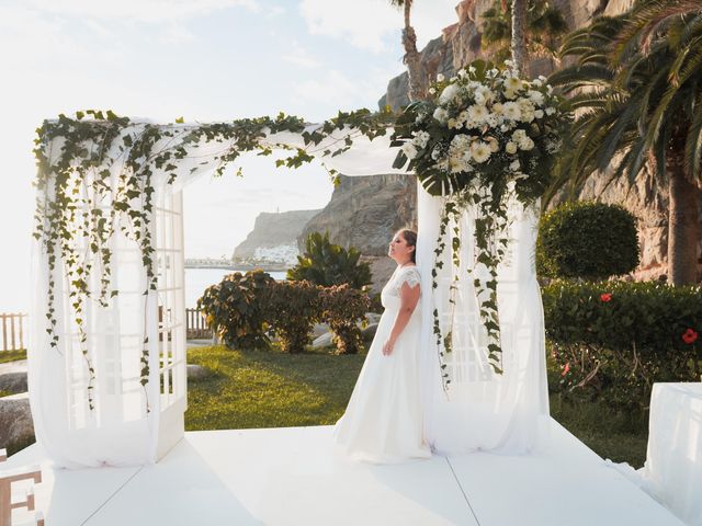 La boda de Rodrigo y Janeth en Taurito, Las Palmas 15
