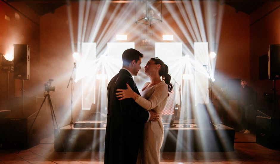 La boda de Juan y Begoña  en Sevilla, Sevilla