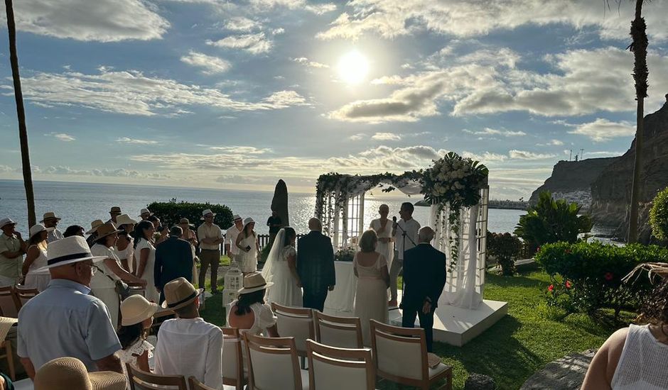 La boda de Rodrigo y Janeth en Taurito, Las Palmas