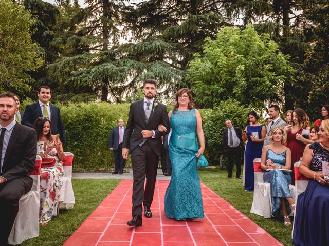 La boda de Belen y Victor en Madrid, Madrid 20