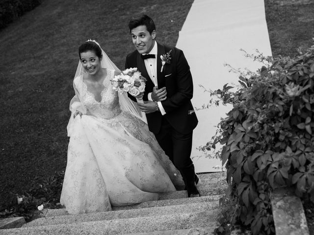 La boda de Mariana y Hugo en Aldea Del Fresno, Madrid 95