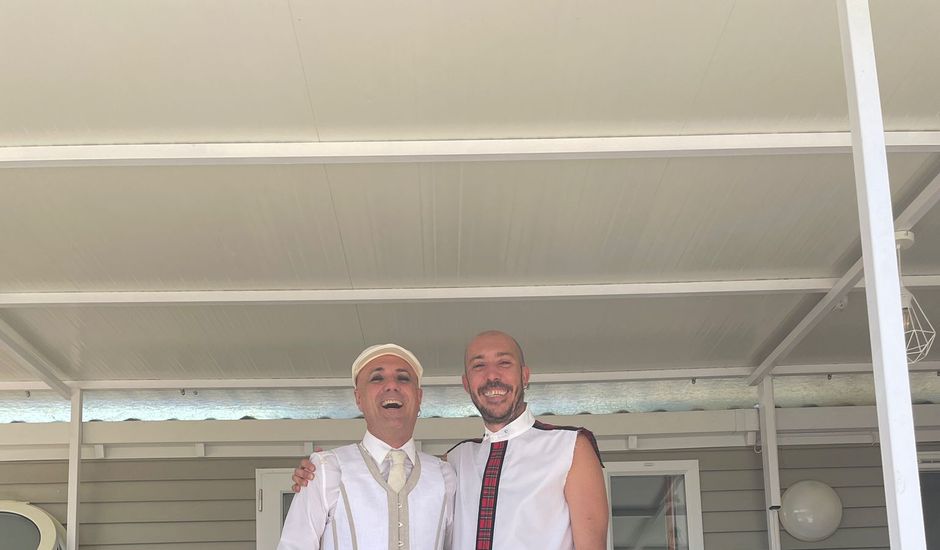 La boda de Germán y Héctor en Aldea Del Fresno, Madrid