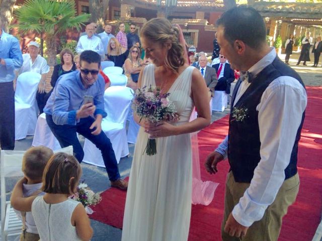La boda de Miguel  y Veronica  en Talamanca Del Jarama, Madrid 10