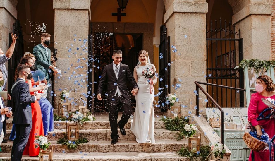 La boda de Juanvi  y María Teresa  en Valdepeñas, Ciudad Real