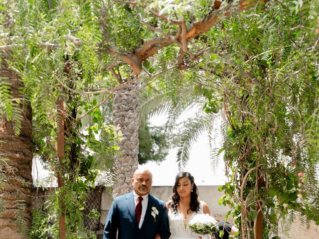 La boda de Tomás y Viviana en San Juan De Alicante, Alicante 40