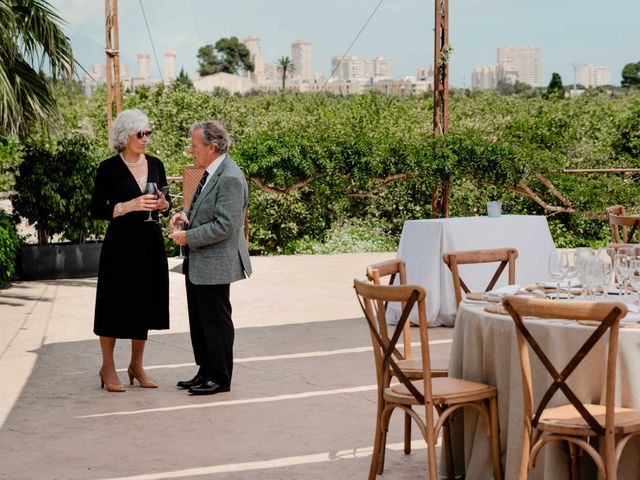 La boda de Tomás y Viviana en San Juan De Alicante, Alicante 91