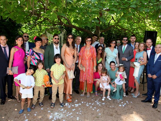 La boda de Laura y Ricardo en Carretera Villarrubia (Villarrubia), Córdoba 34