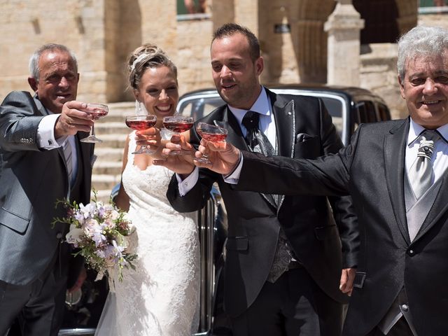 La boda de Alberto y Demelsa en Paredes De Nava, Palencia 39