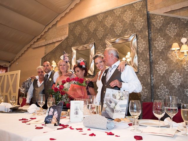 La boda de Alberto y Demelsa en Paredes De Nava, Palencia 45