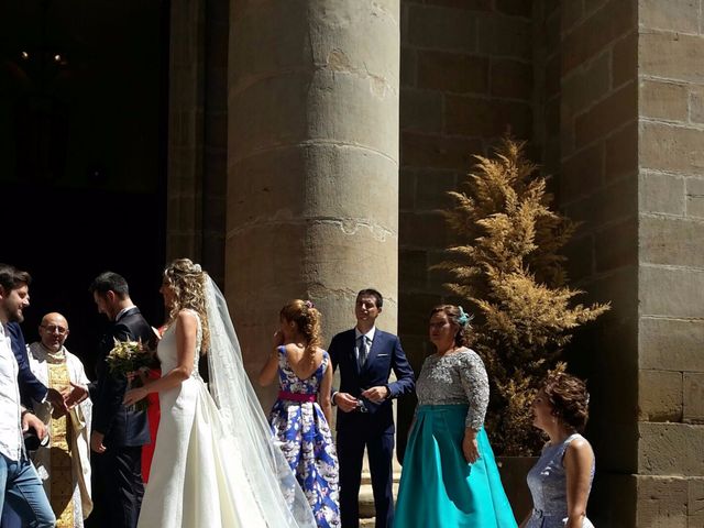 La boda de Javier y Paola en Castejon, Navarra 5
