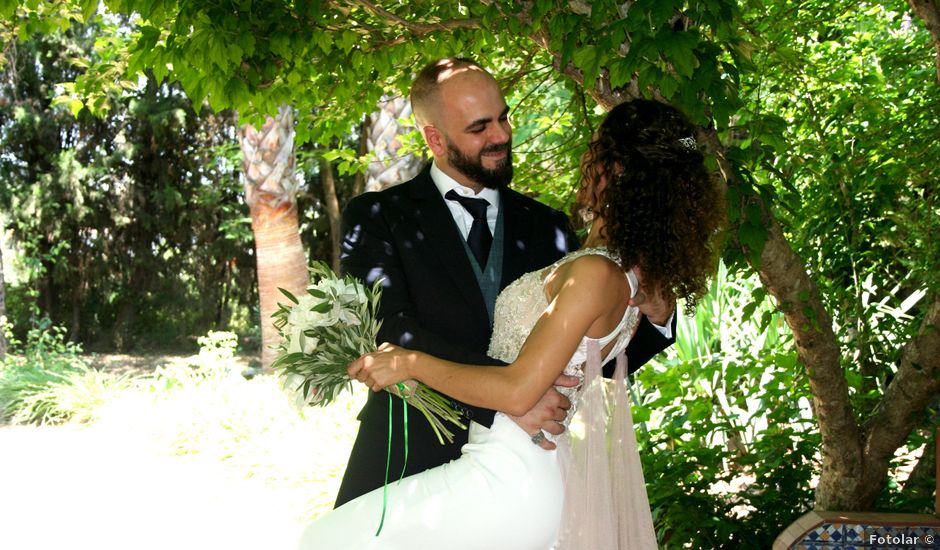 La boda de Laura y Ricardo en Carretera Villarrubia (Villarrubia), Córdoba