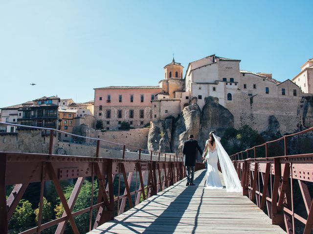 La boda de Cristofer y Melany en Cuenca, Cuenca 18