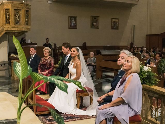 La boda de Alvaro y Laura en Alacant/alicante, Alicante 27