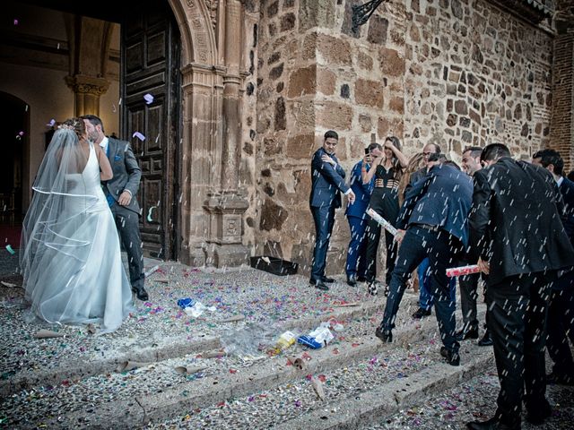 La boda de Isidro y Paloma en Moral De Calatrava, Ciudad Real 23