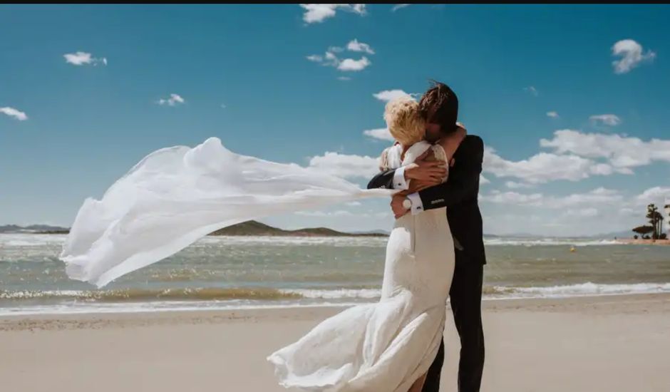 La boda de Juan y Carmen  en La Manga Del Mar Menor, Murcia