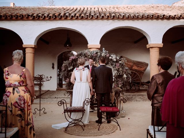 La boda de Daniel y Ana en Alcala De Guadaira, Sevilla 80