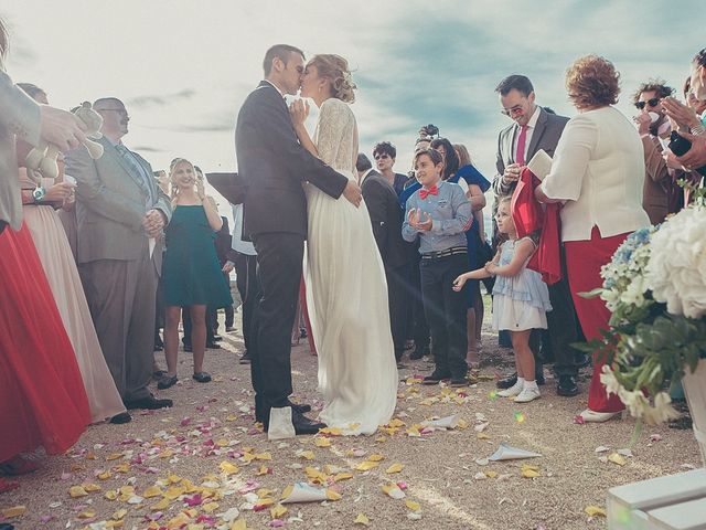 La boda de Daniel y Yasmina en Sanxenxo, Pontevedra 83