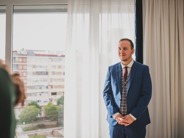 La boda de Victor y Noemí en Torrelodones, Madrid 97