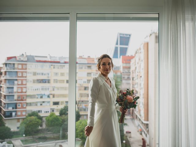 La boda de Victor y Noemí en Torrelodones, Madrid 108