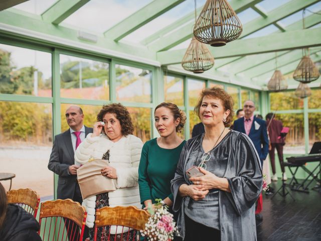 La boda de Victor y Noemí en Torrelodones, Madrid 208