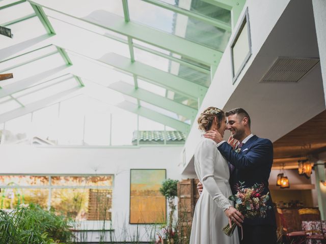 La boda de Victor y Noemí en Torrelodones, Madrid 274