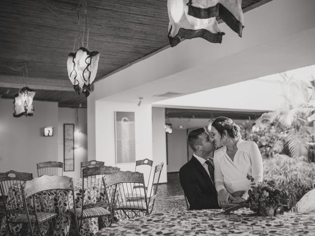 La boda de Victor y Noemí en Torrelodones, Madrid 276