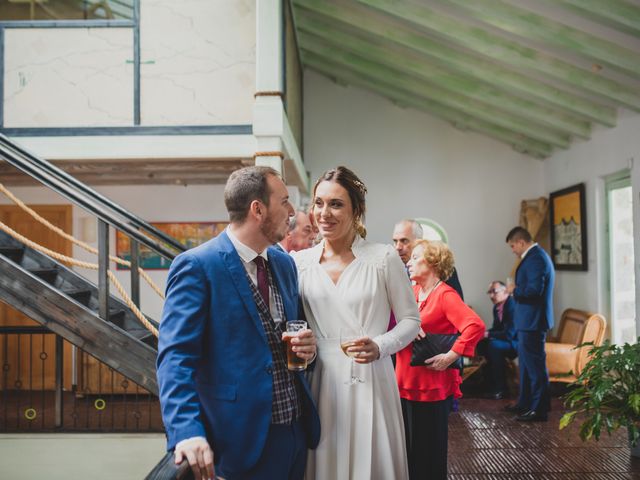 La boda de Victor y Noemí en Torrelodones, Madrid 304
