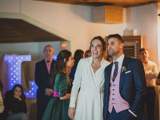 La boda de Victor y Noemí en Torrelodones, Madrid 382