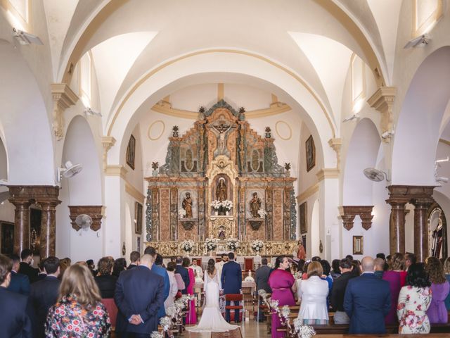 La boda de Azucena y José en Puerto Serrano, Cádiz 29
