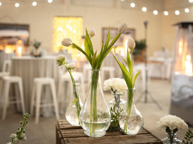 La boda de Cristian y Miriam en La Carlota, Córdoba 13