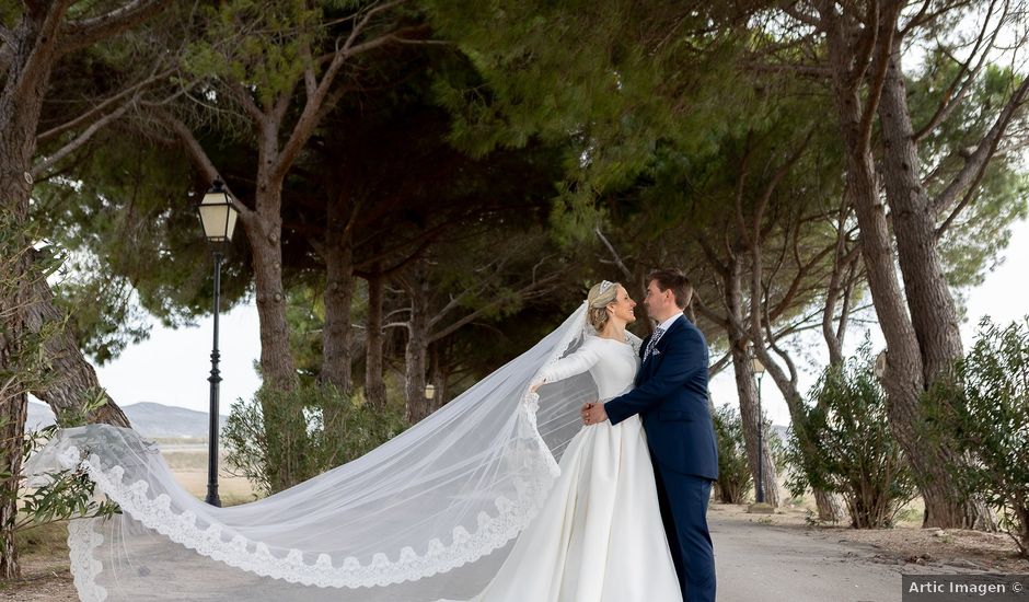 La boda de Elena y Cristian en El Burgo De Ebro, Zaragoza