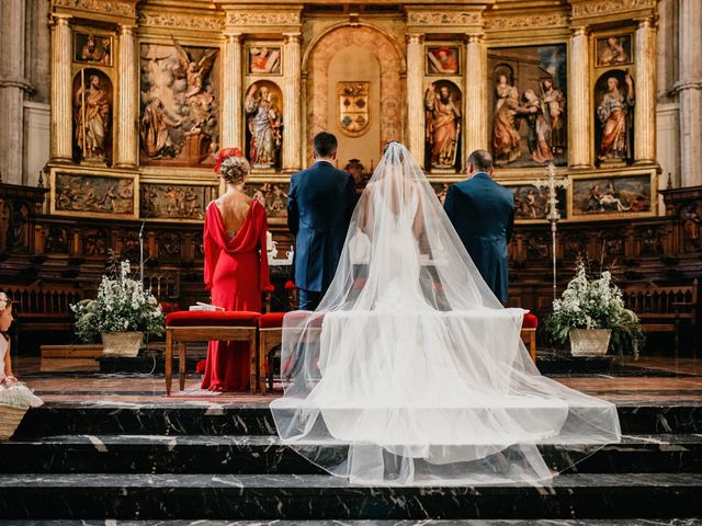 La boda de Carlos y Isabel en Caracuel De Calatrava, Ciudad Real 43