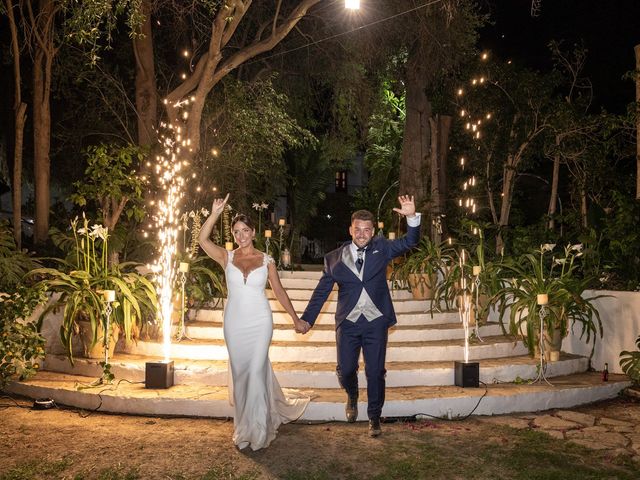 La boda de Curro y Auxi en Villamartin, Cádiz 51