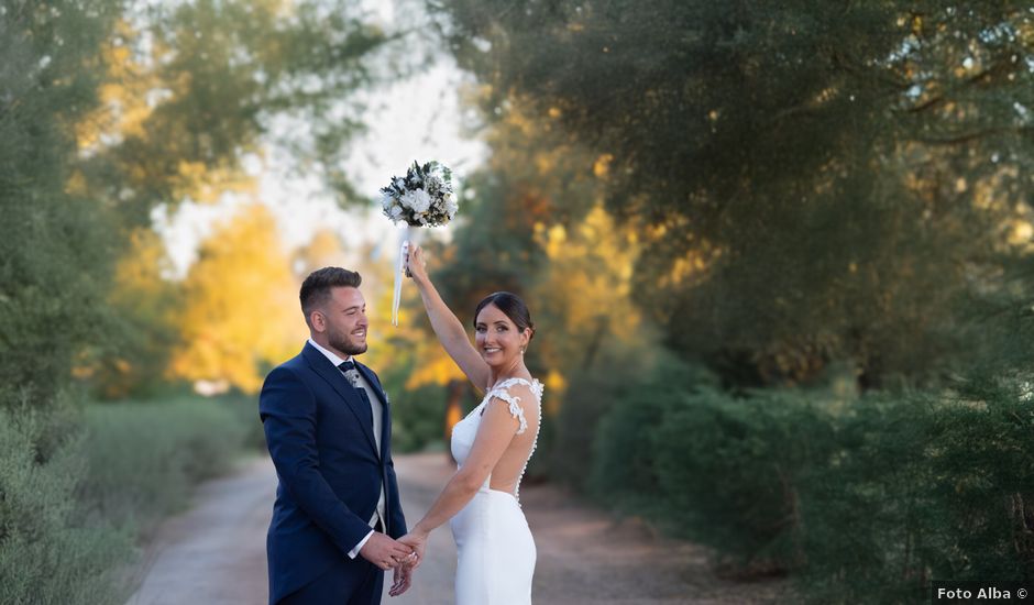 La boda de Curro y Auxi en Villamartin, Cádiz