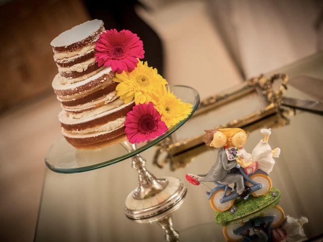 La boda de David y Keka en Torre Del Mar, Málaga 30