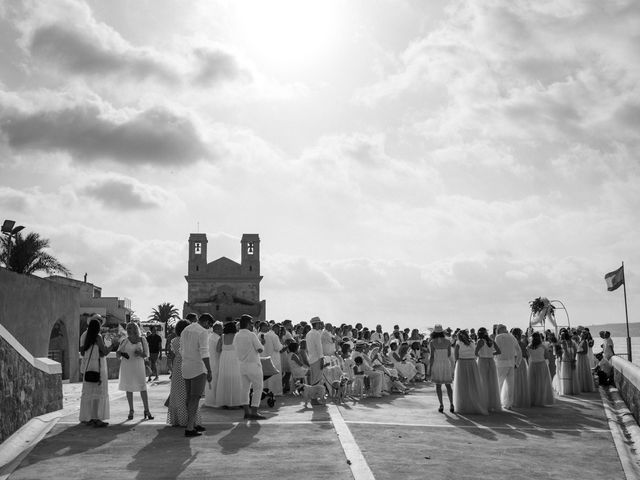 La boda de Mario y Marina en Tabarca, Alicante 42